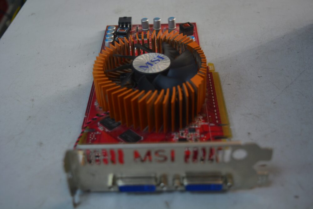 Видеокарта MSI GeForce 9600 GT 700Mhz PCI-E 2.0 512Mb 1900Mhz 256 bit 2xDVI TV HDCP YPrPb Cool