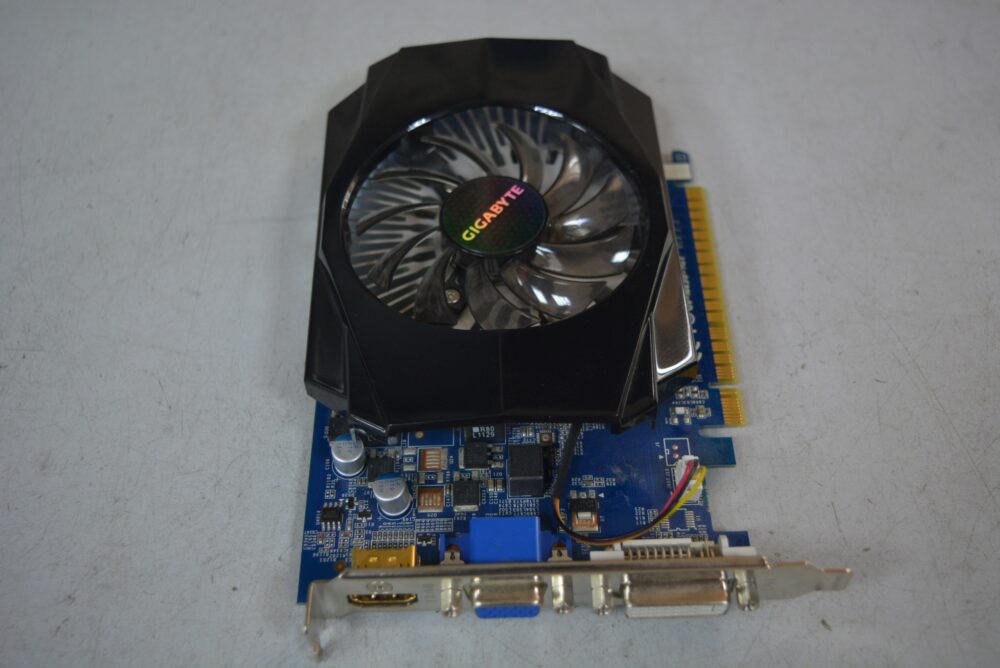Видеокарта GIGABYTE GeForce GT 430 730Mhz PCI-E 2.0 1024Mb 1800Mhz 128 bit DVI HDMI HDCP
